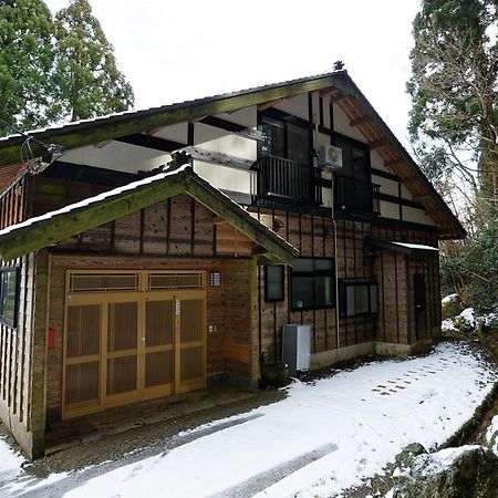 系鱼川市能生の家别墅 外观 照片